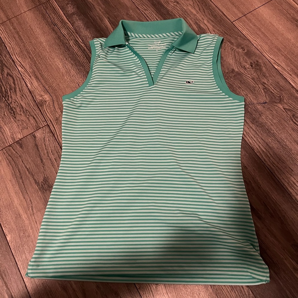Vineyard vines tank top